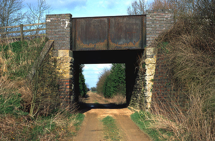 Bridge near Carterton station