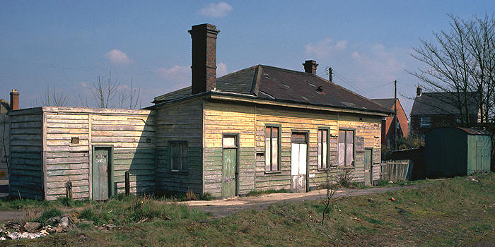Eynsham station building